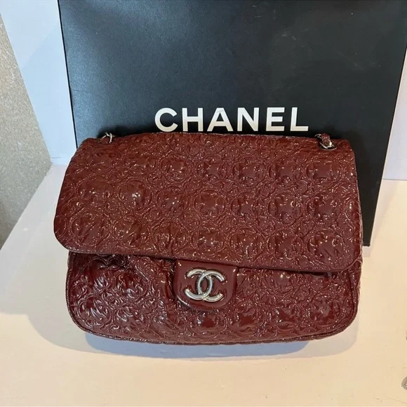 Chanel Quilted Burgundy Jumbo  Bag - Picture 6 of 10